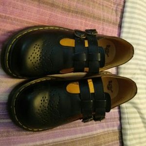 Dr. Martens 10909 black Mary Janes